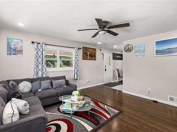 4th image of 4317 Brookside Dr