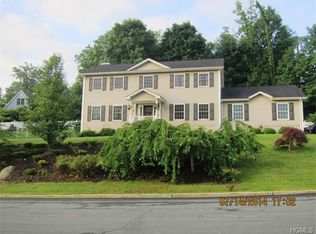 1 Lisa Ln, New Windsor, NY 12553