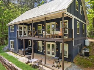 405 Whispering Dl, Clarkesville, GA 30523