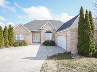 418 Sandpiper Dr, Schererville, IN 46375