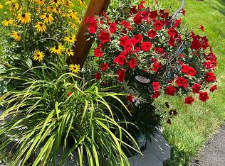 26 Chestnut Ct, Rensselaer, NY 12144