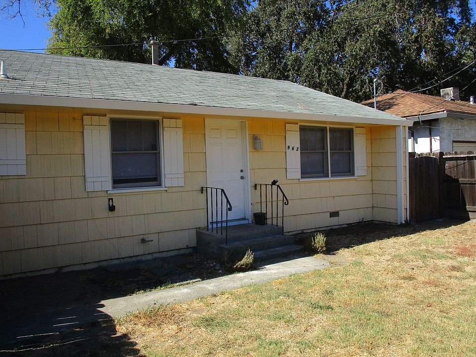 1st image of 962 Alamo Dr