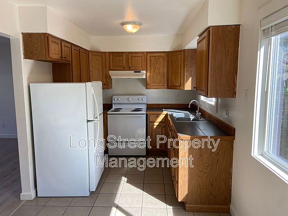 2nd image of 11380 SW Greenburg Rd #5