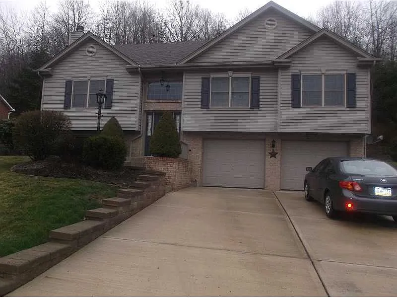 325 Dogwood Dr photo 1