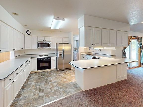 4th image of 1540 Riverview Rd
