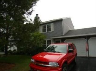 2003 Countryside Ln, Round Lake Beach, IL 60073