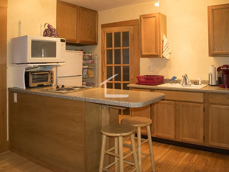 1st image of 48 Dighton St #001
