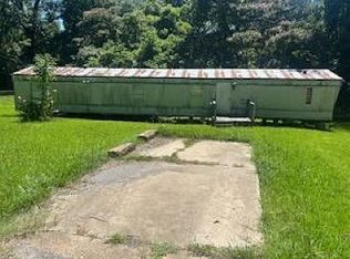 16 Azalea Ln, Natchez, MS 39120