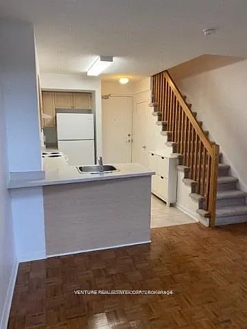 1029 King St W #209 — Photo 5