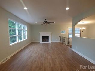 9400 Sao Paula Dr, Huntersville, NC 28078