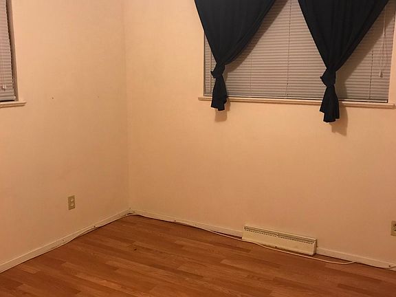 5th image of 9834 Winn Dr