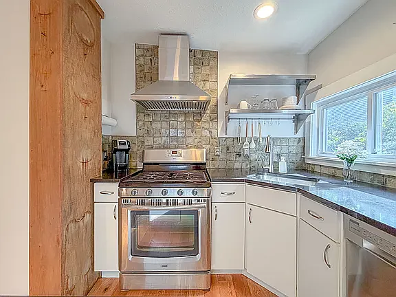 20 Tate St #1 — Photo 11
