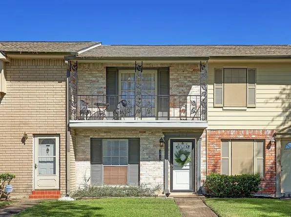 3812 Laura Leigh Ln, Friendswood, TX 77546