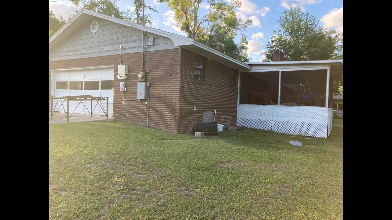 3 bed, 1666 sqft, $2,200 — Photo 3