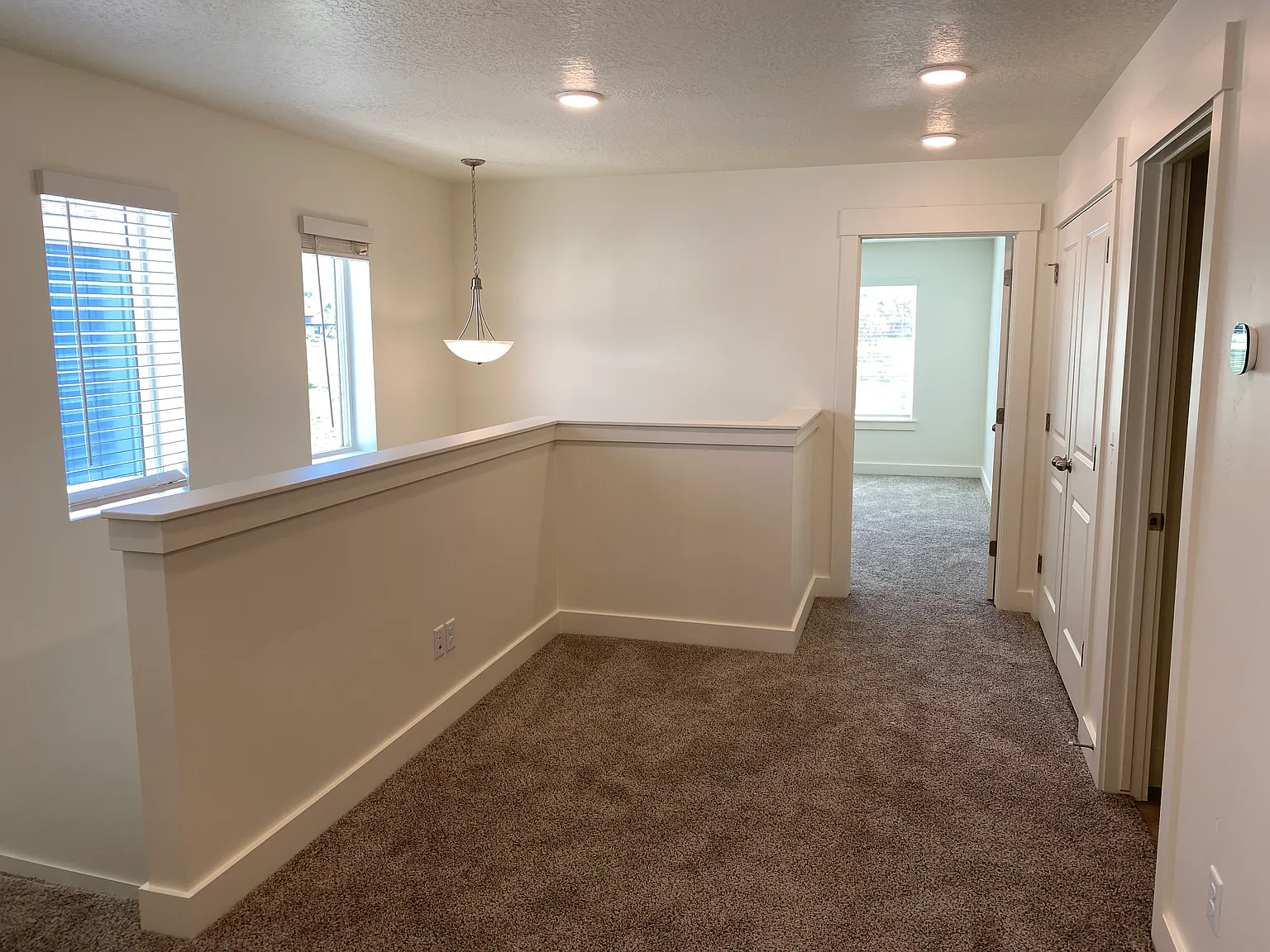 3 bed, 2.5 bath, 1546 sqft, $1,950 — Photo 4