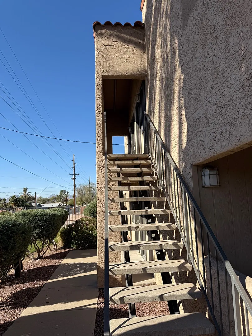 1745 E Glenn St - 201 — Photo 1