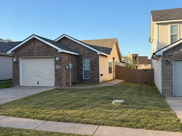 10710 Edgewest Ter, Fort Worth, TX 76108