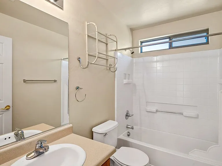 8254 W Kerr St — Photo 13