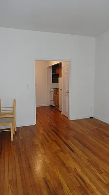 Rented by Manhattan Flats | media 8