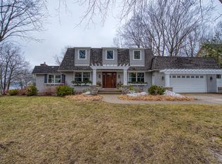 16150 Norfolk Dr, Spring Lake, MI 49456