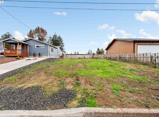 2770 34th St, Coos Bay, OR 97420