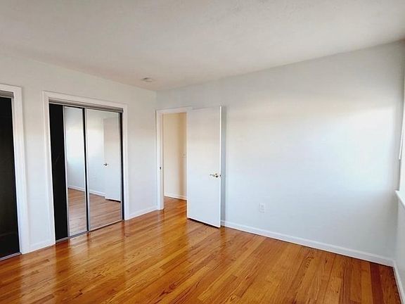 5th image of 116 Spring St APT D2