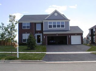 861 Suncrest Dr, Aurora, IL 60506