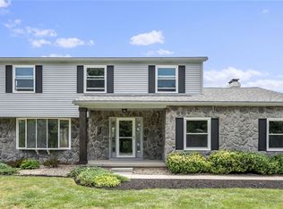 843 Nautilus Trl, Aurora, OH 44202