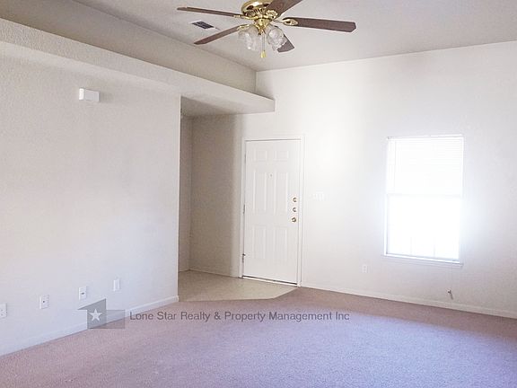 4th image of 3802 Pecos Ct #B