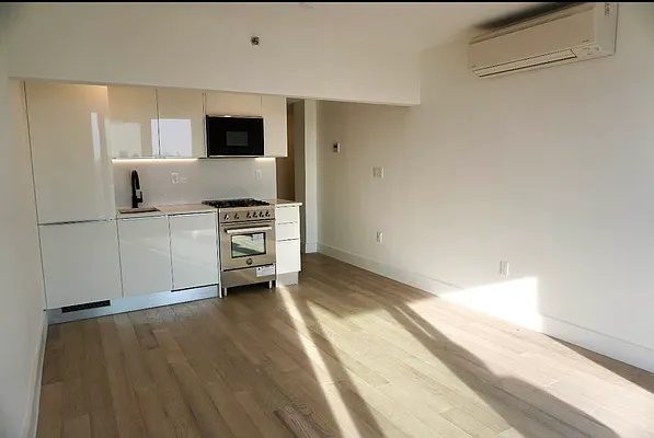 Rented by Winzone Realty Home Inc | media 18