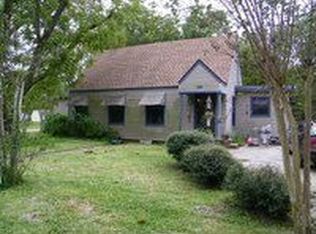 310 E Orange St, Angleton, TX 77515