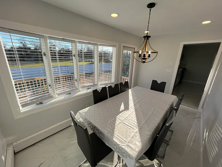 324 Fairfield Ave — Photo 10