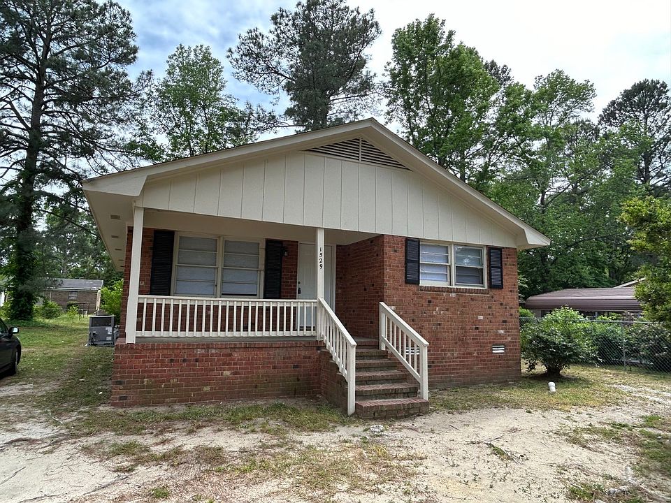 1st image of 1529 Charter Dr
