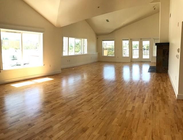 large, spacious great room