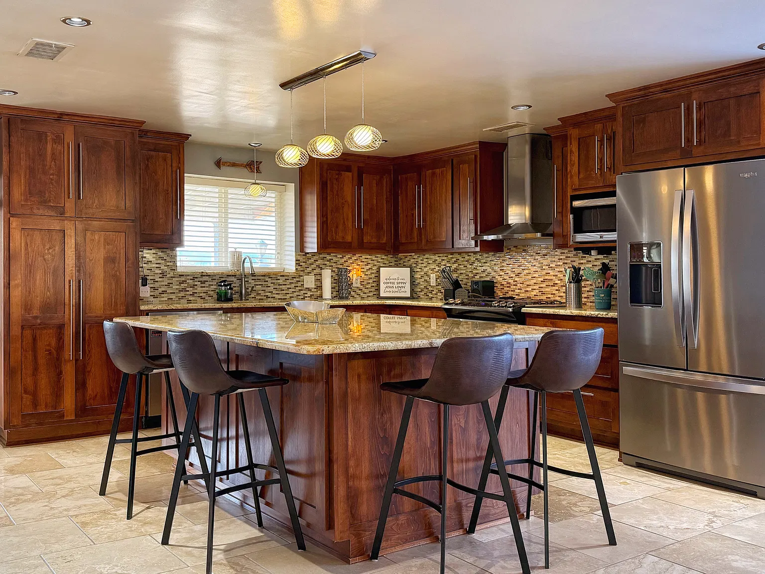 3 bed, 2197 sqft, $2,150 — Photo 1