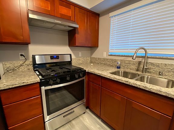 4th image of 9339 Ariel Way