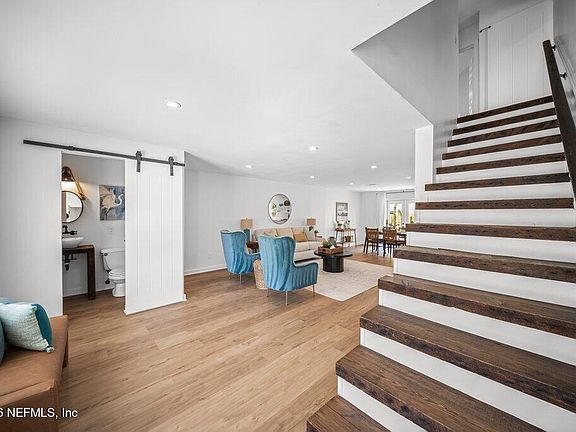 3rd image of 1315 SEABREEZE Avenue