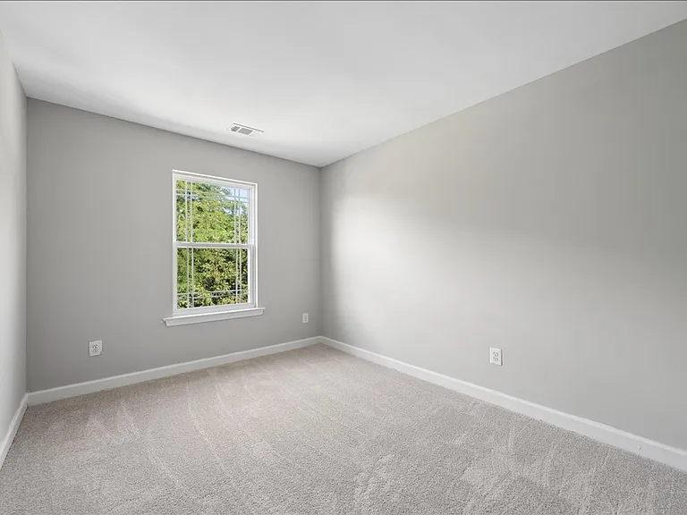 1004 Collindale Ave — Photo 24
