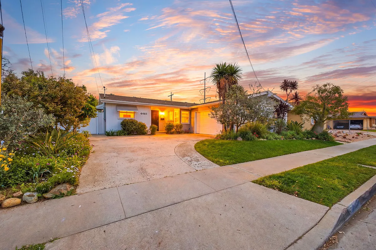 Building Photo - 4461 Mount Castle Ave #4461