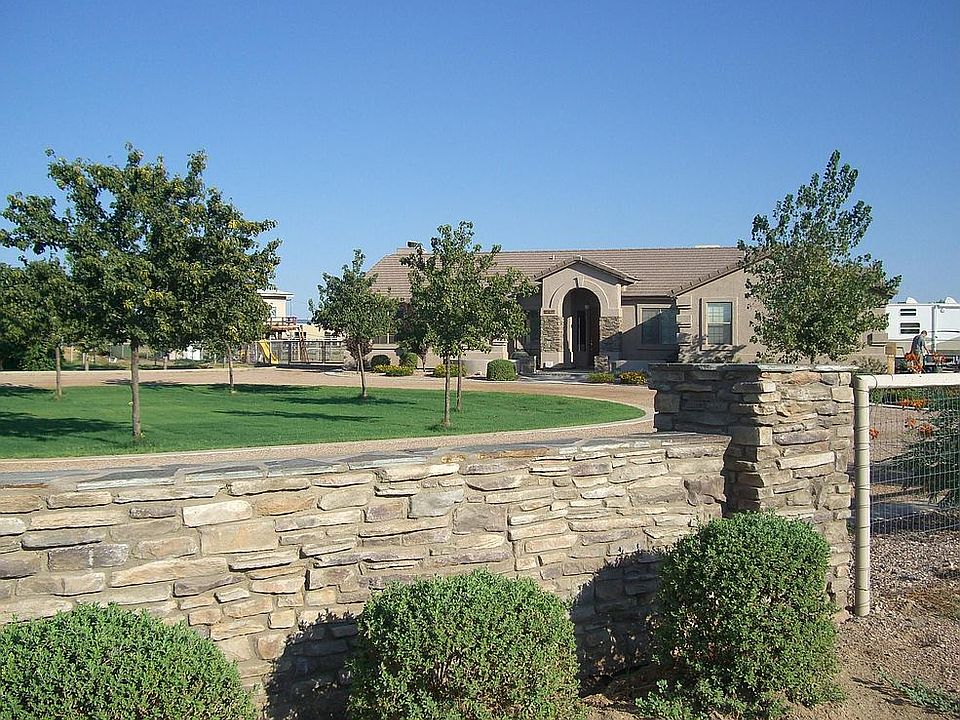 Georgeous, custom basement home