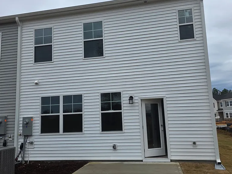 545 Giovanni Dr — Photo 5