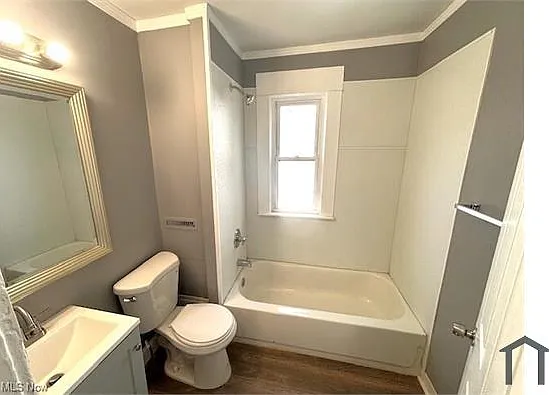 10635 Dupont Ave — Photo 15