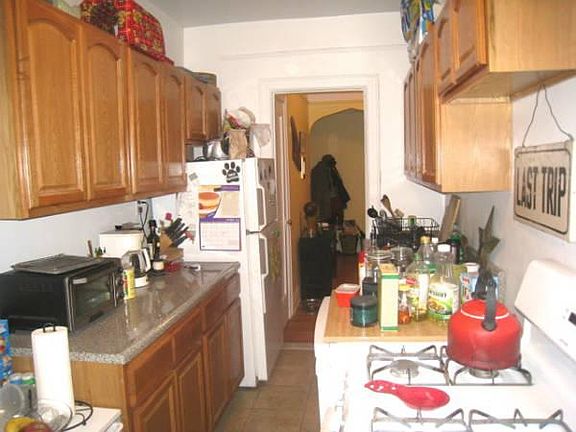 4th image of 4129 46th St APT 4N