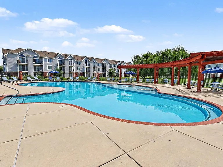 Limestone Creek Apartment Homes — Photo 30