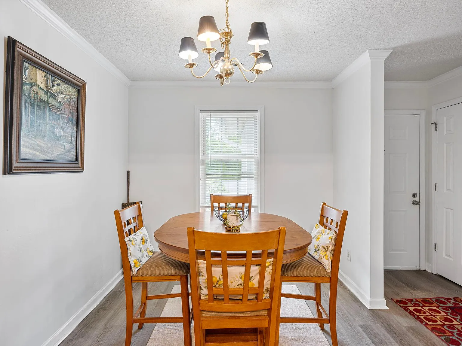 2 bed, 1300 sqft, $1,595 — Photo 3