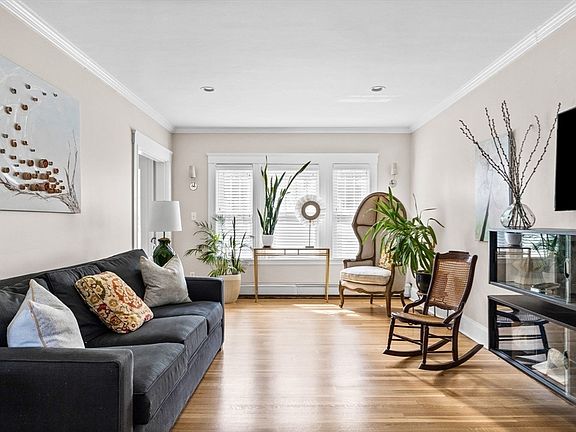 5th image of 17 Woburn St