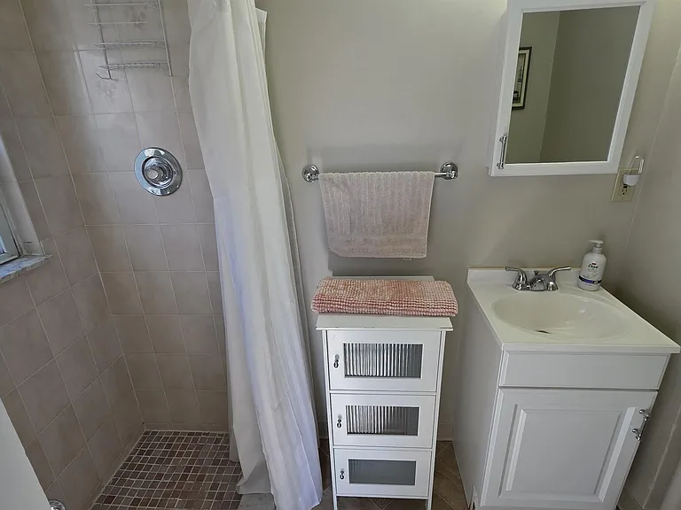 34 N Montgomery Ave — Photo 16