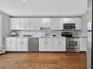 14 Cedarledge Vlg Unit 14, Cohasset, MA 02025