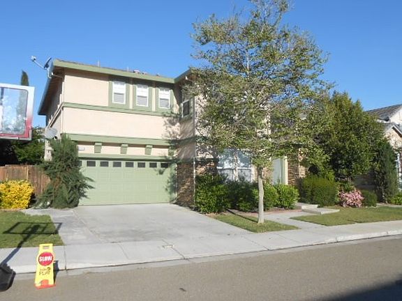 3rd image of 2123 Photinia Dr