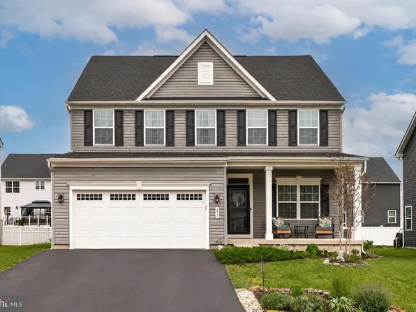 217 Machias Cir, Martinsburg, WV 25403